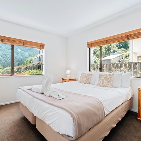 Town Centre Location With Stunning View - Unit 1 Apartment ควีนส์ทาวน์ ภายนอก รูปภาพ