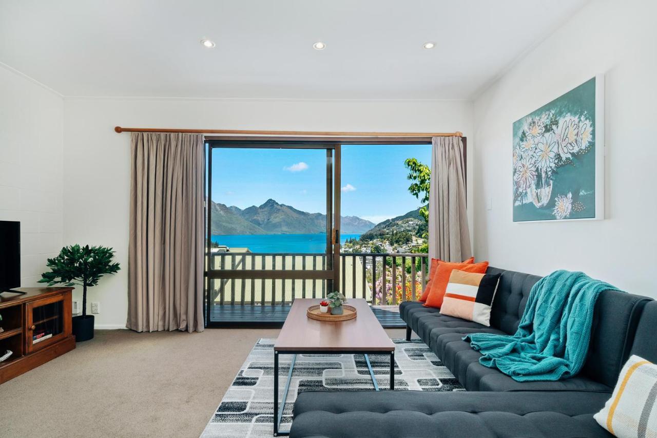 Town Centre Location With Stunning View - Unit 1 Apartment ควีนส์ทาวน์ ภายนอก รูปภาพ